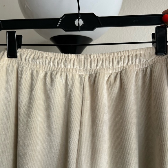 Vuori Cream Wide-Leg Drawstring Pants - Picture 7 of 11